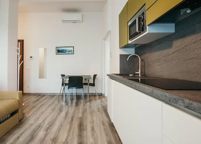 Apartment Al 13 - Lakeside Leisure & Business Stresa