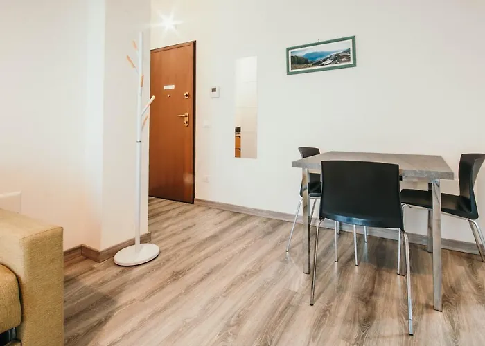 Al 13 - Lakeside Leisure & Business Daire *