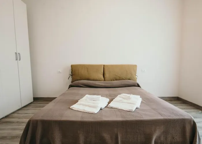 Al 13 - Lakeside Leisure & Business Stresa