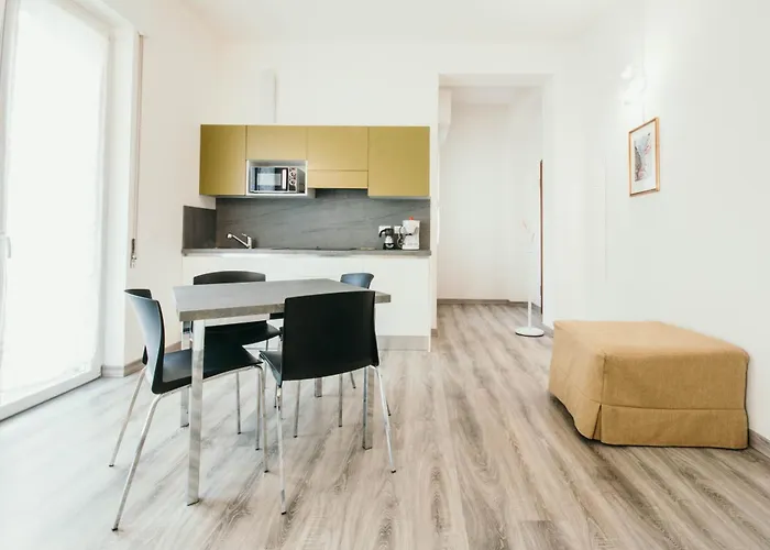 Apartment Al 13 - Lakeside Leisure & Business